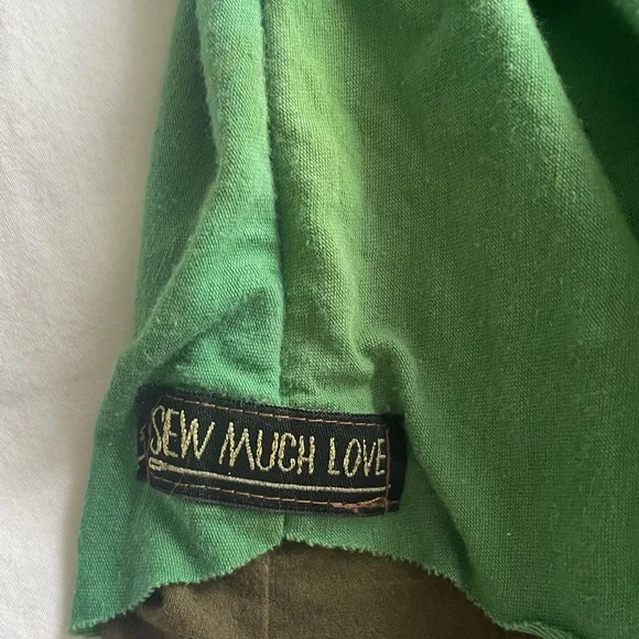 Sew Much Love green tunic cowl hoodie top medium - Picture 4 of 4